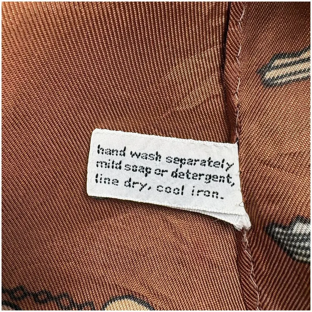 Vera Neumann details •	brand